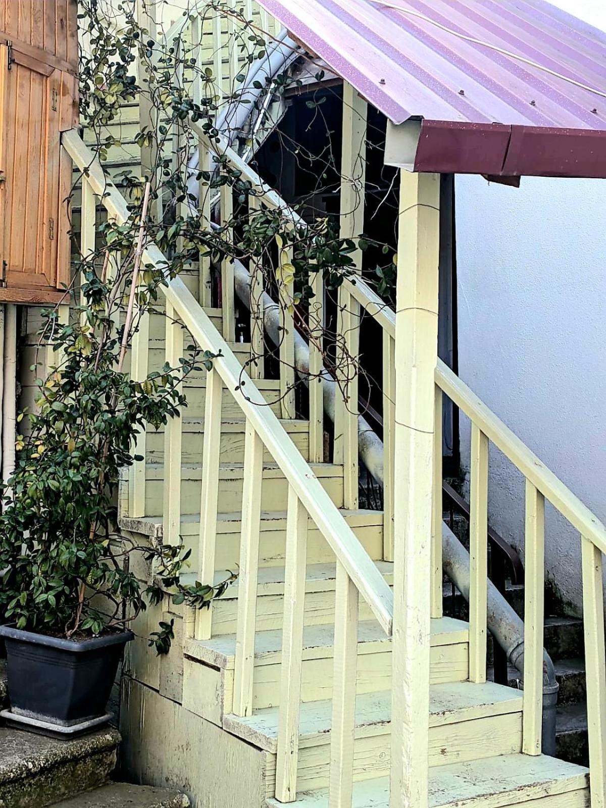 Old Town-Booking Apartment 第比利斯 外观 照片